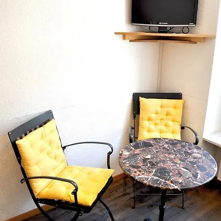 At Hotel apartamentowy