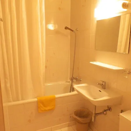 At Hotel apartamentowy Genewa