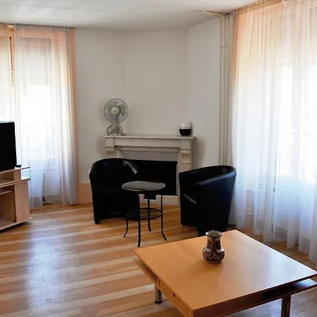 Hotel apartamentowy At 3*