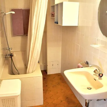At Hotel apartamentowy 3*